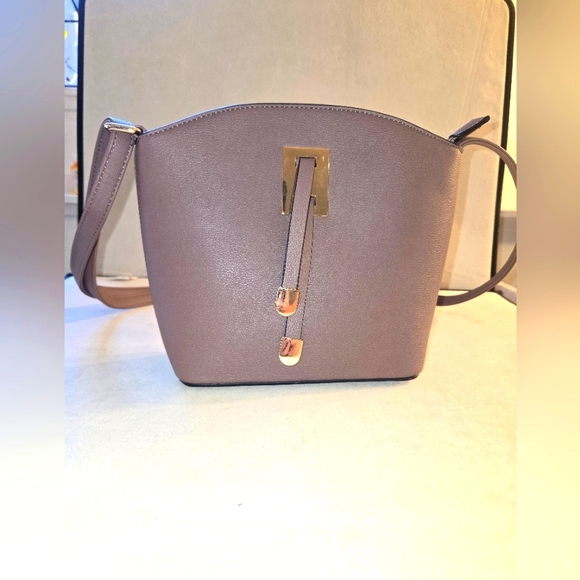 None Handbags - Dusty lavender Crossbody Bag with Gold Accent - Women